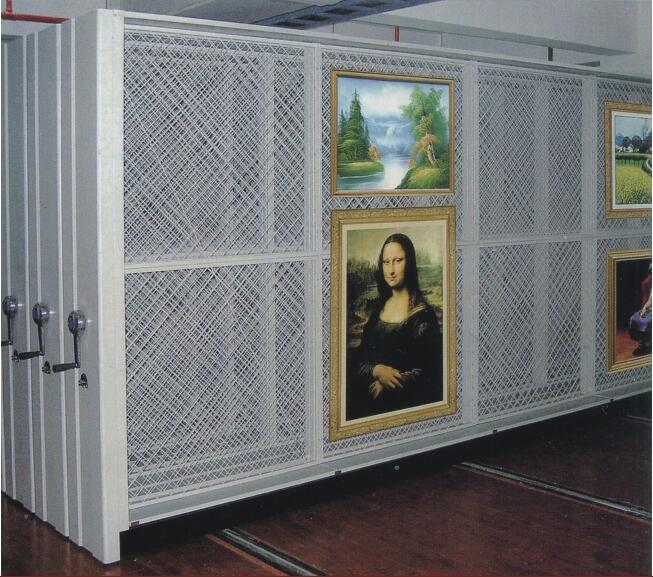 拉網(wǎng)式密集掛畫柜